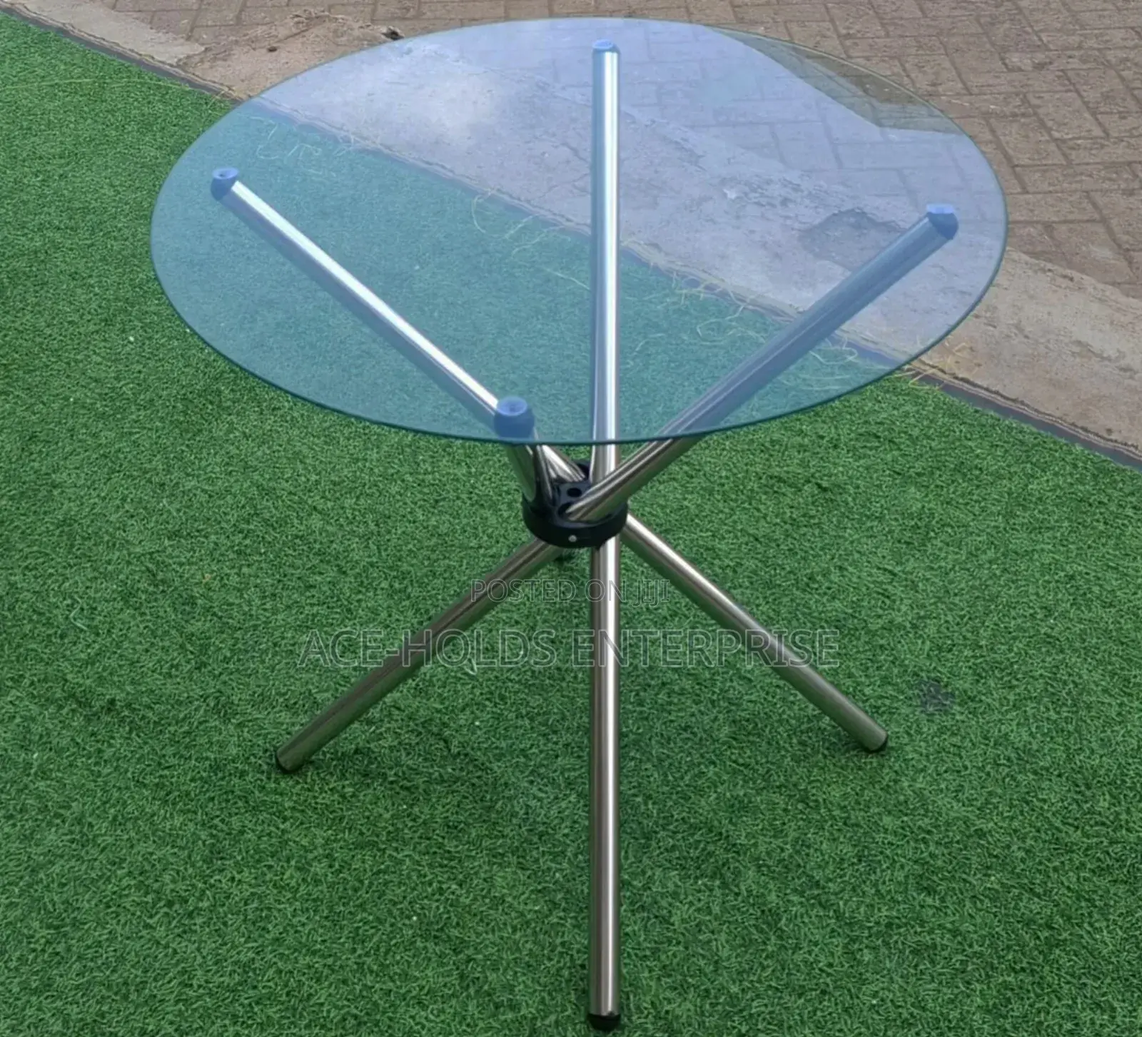 Top Clear Glass Coffee Table - Silver Designed Stand - Outdoor/ Indoor