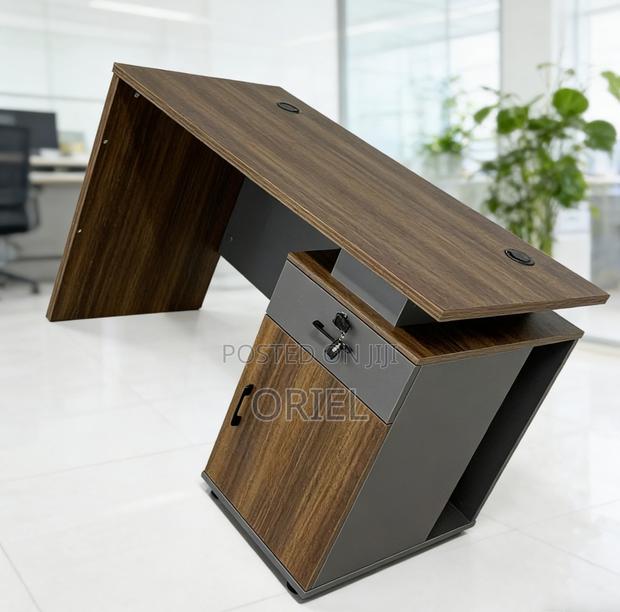 Executive Office Desk : 120cm Staff Desk - thumbnail 9