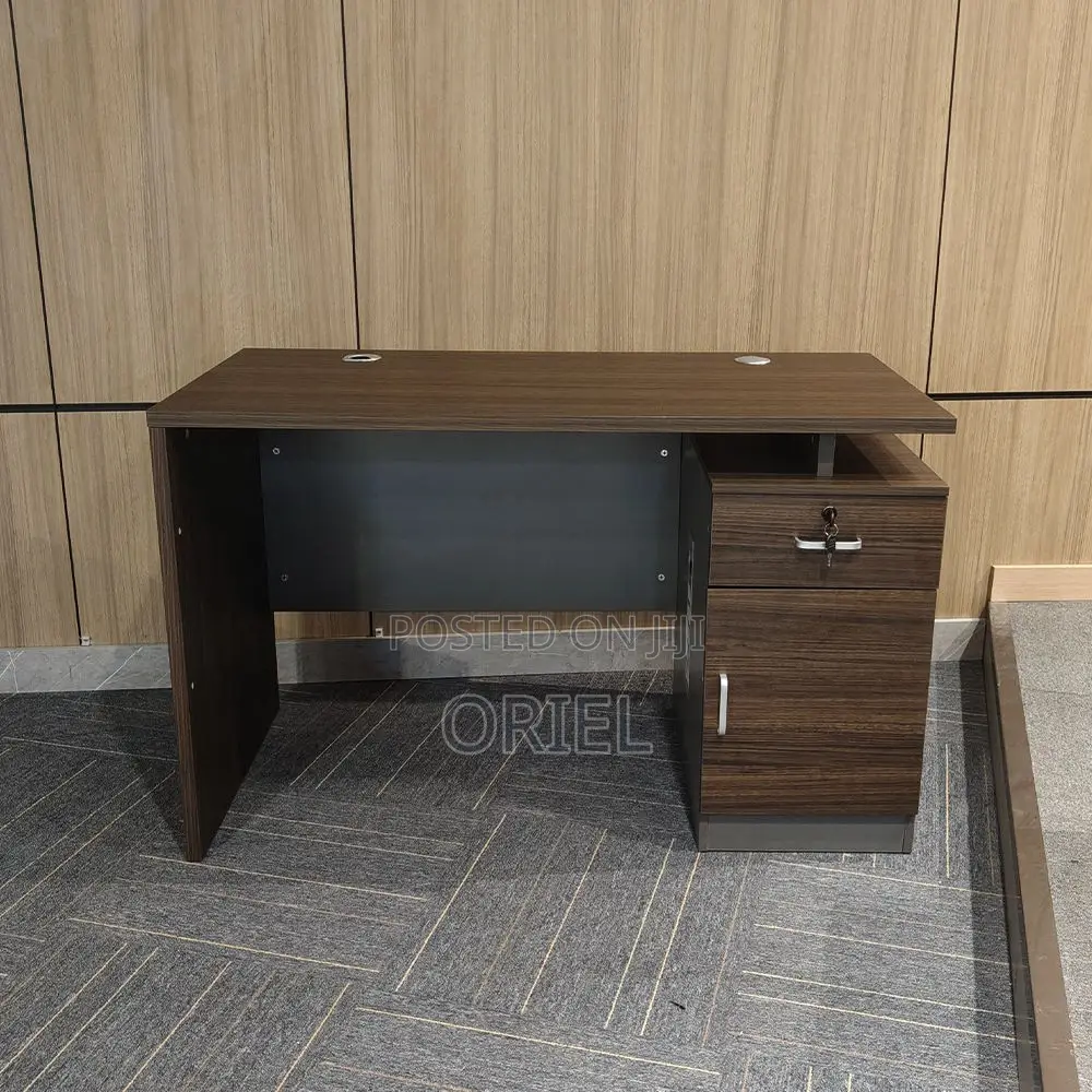 Executive Office Desk : 120cm Staff Desk