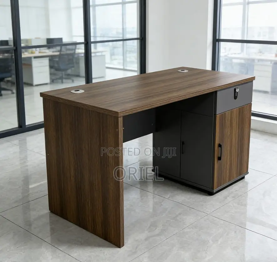 Executive Office Desk : 120cm Staff Desk