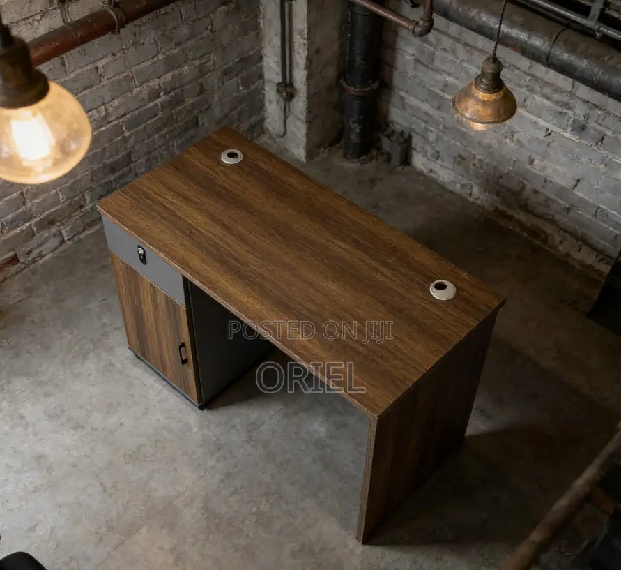 Executive Office Desk : 120cm Staff Desk