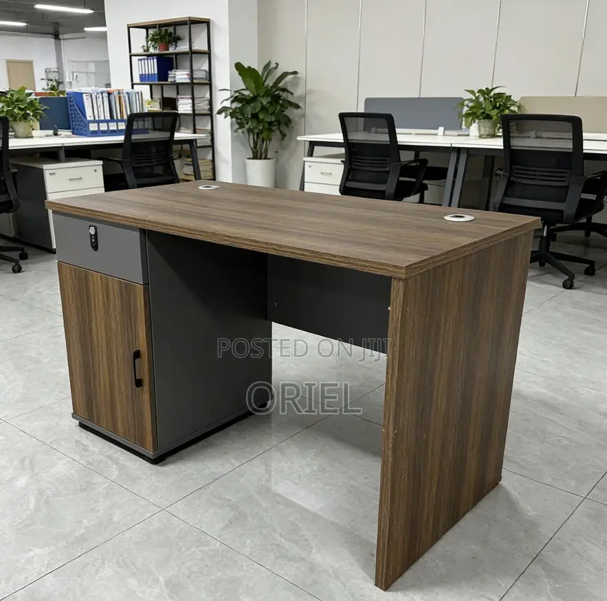 Executive Office Desk : 120cm Staff Desk