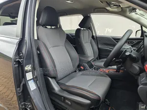 Subaru Forester Base AWD 2019 Gray