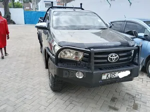 Toyota Hilux Revo Single Cab Deisel 2.4 RWD 2018 Gray