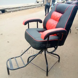 Kinyozi Seats