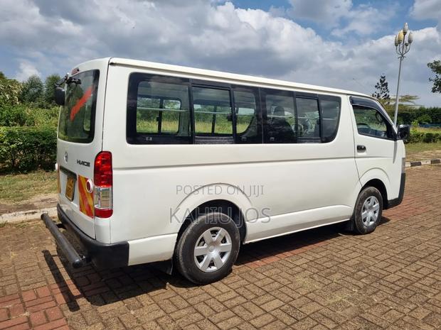 Toyota HiAce 2013 White - thumbnail 8