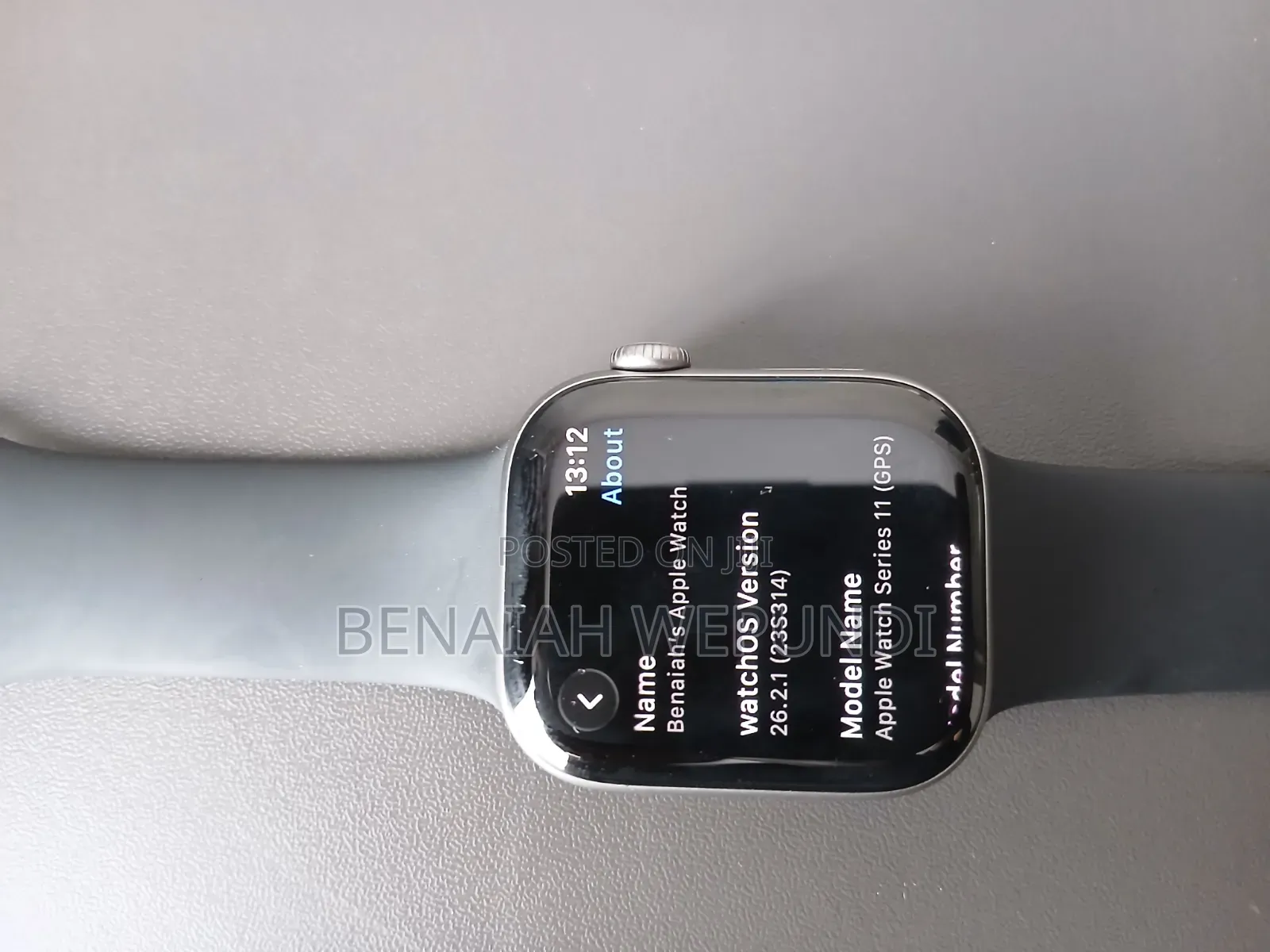 Apple Watch Series 11 42mm GPS 64gb Black, Fairly New