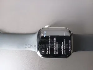 Apple Watch Series 11 42mm GPS 64gb Black, Fairly New