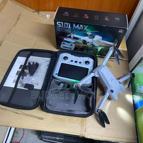 S101 Professional Style Dual Camera Drone – Compact Entertainment Quad