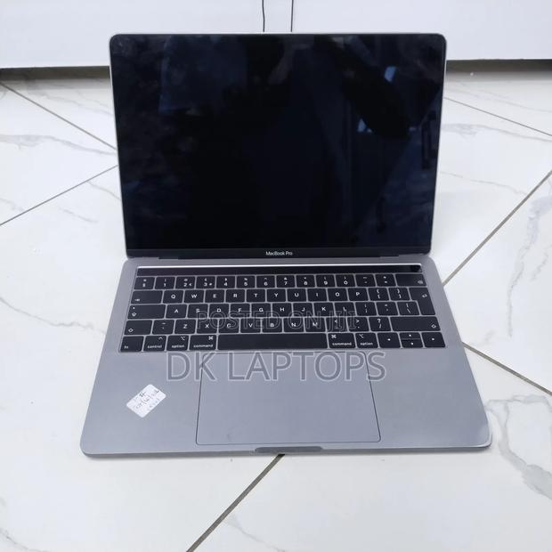 Laptop Apple MacBook Pro 2019 16GB Intel Core i7 SSD 256GB