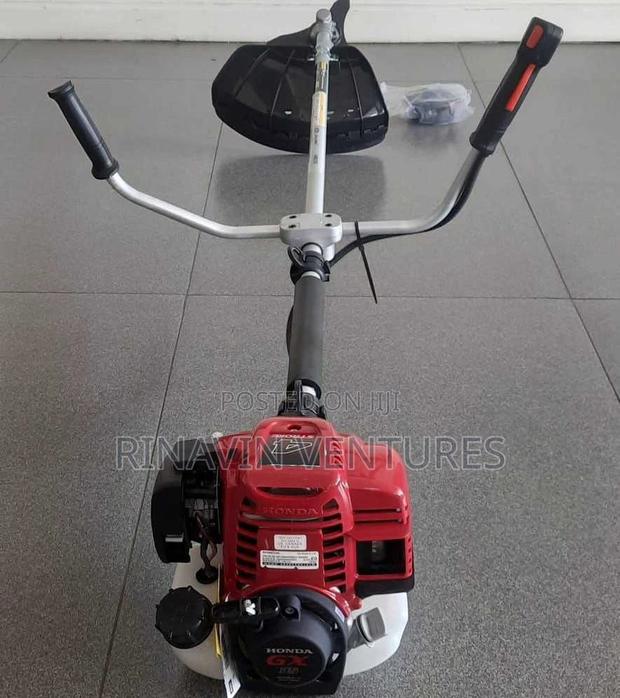 Honda Brush Cutter 4 Stroke Gx35 With 2 Blades