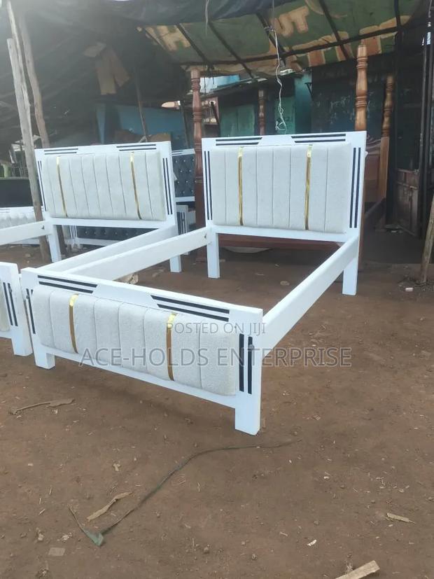 4*6 New Modern Designed Beds - Sleek Finish and Durable Wood