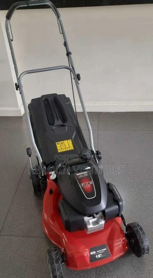 Honda Petrol Lawn Mower 144cc 18 Inches Hand Push