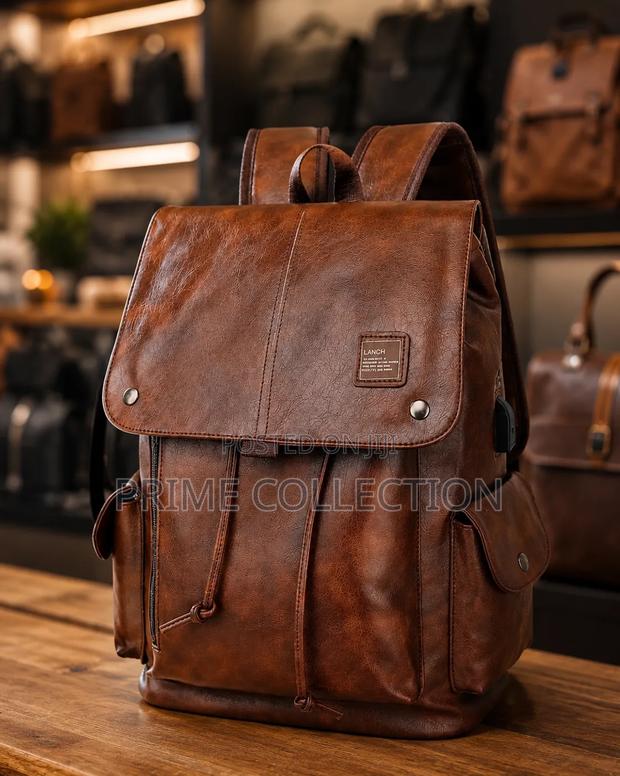 Premium Vintage Leather Laptop Backpack – Brown Travel Business Bag