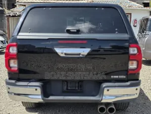Toyota Hilux 2020 Black