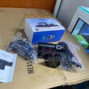 S101 Adventurecam Drone – Live Display Controller and Foldable Design