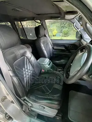 Toyota Land Cruiser Prado 2000 Silver