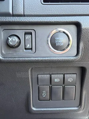 Toyota Land Cruiser Prado 2019 Pearl