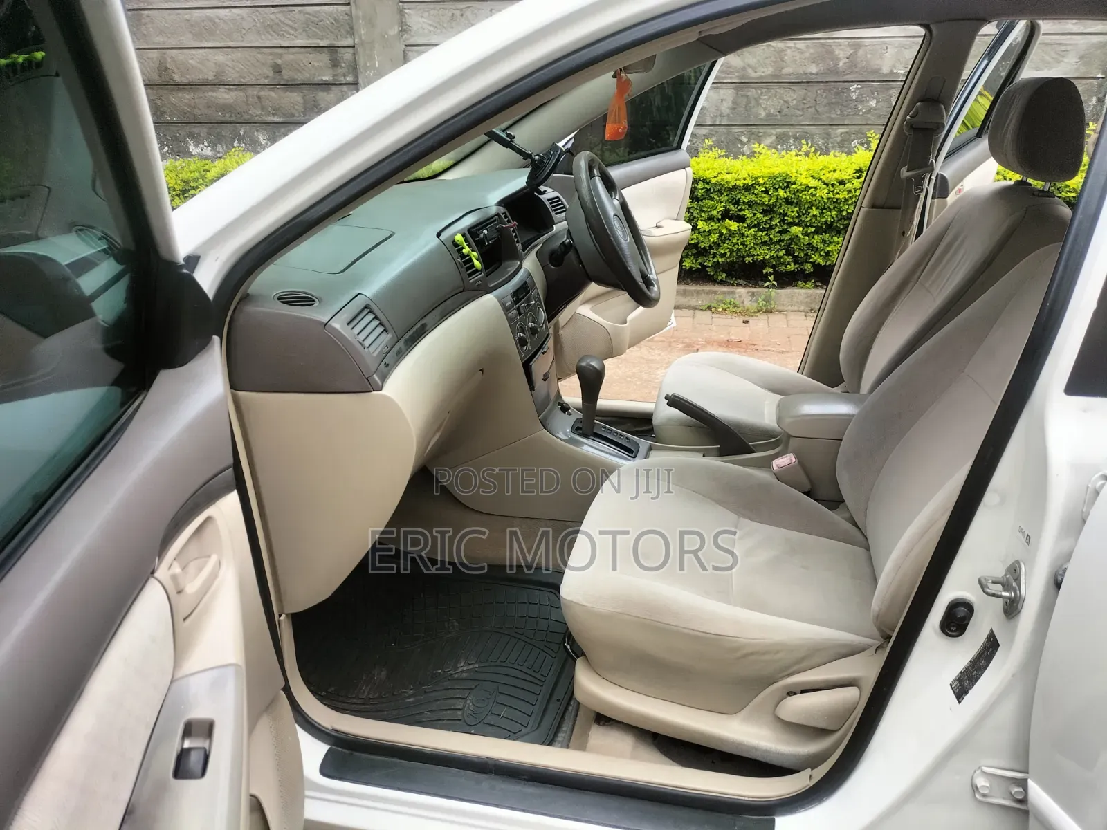 Toyota Corolla 2006 White