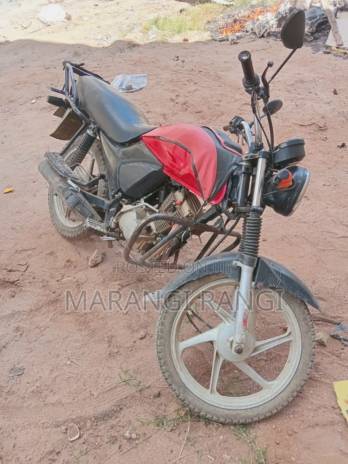 Honda CB 2022 Red