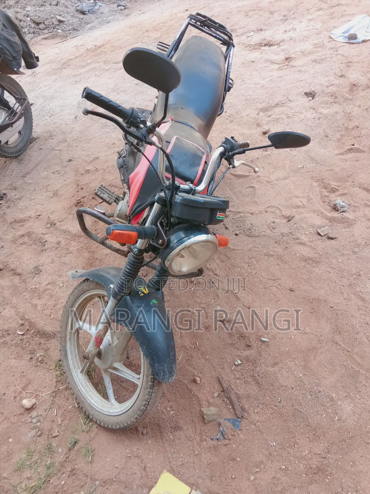 Honda CB 2022 Red