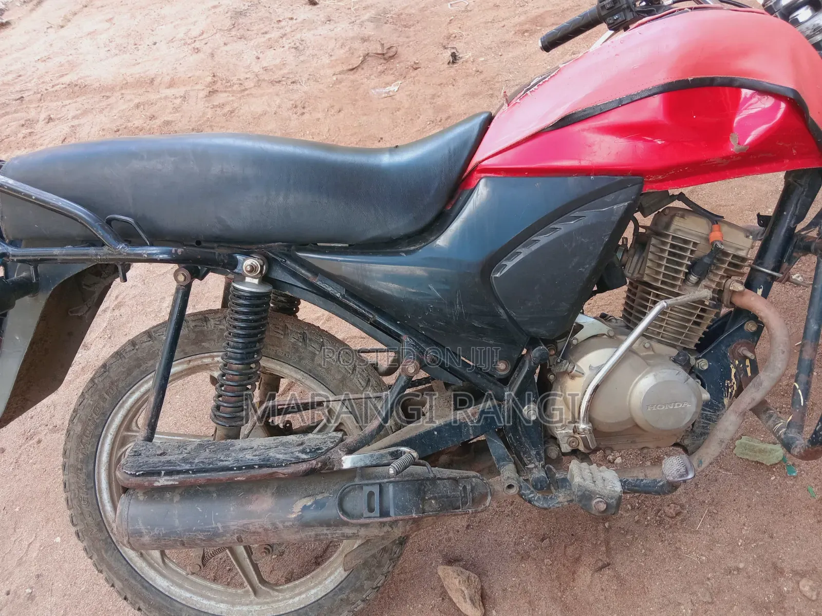 Honda CB 2022 Red