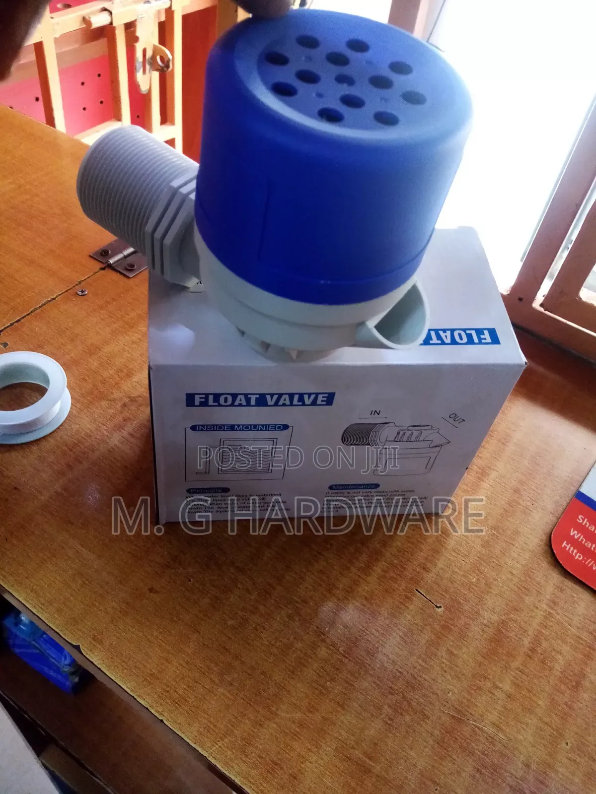 Float Valve Plastic 11/2"