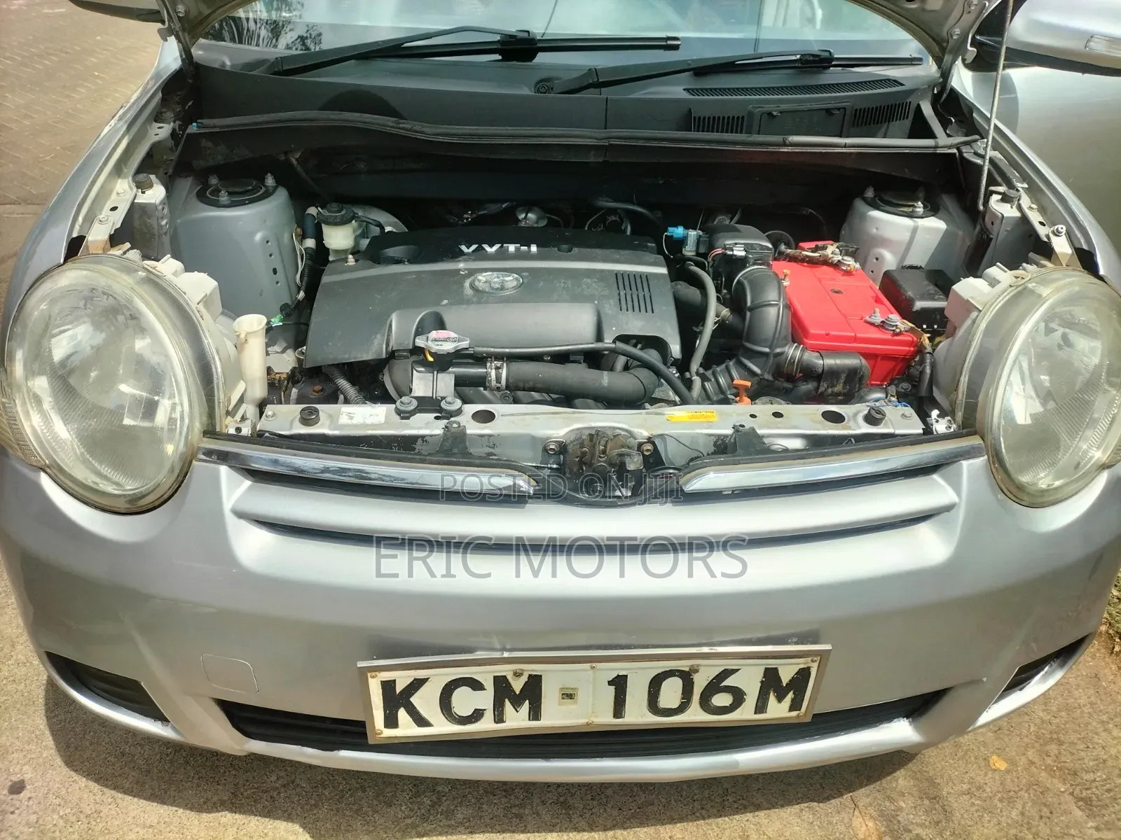 Toyota Sienta 2010 Silver