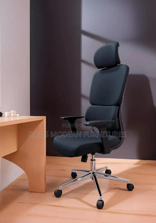Manager Chair