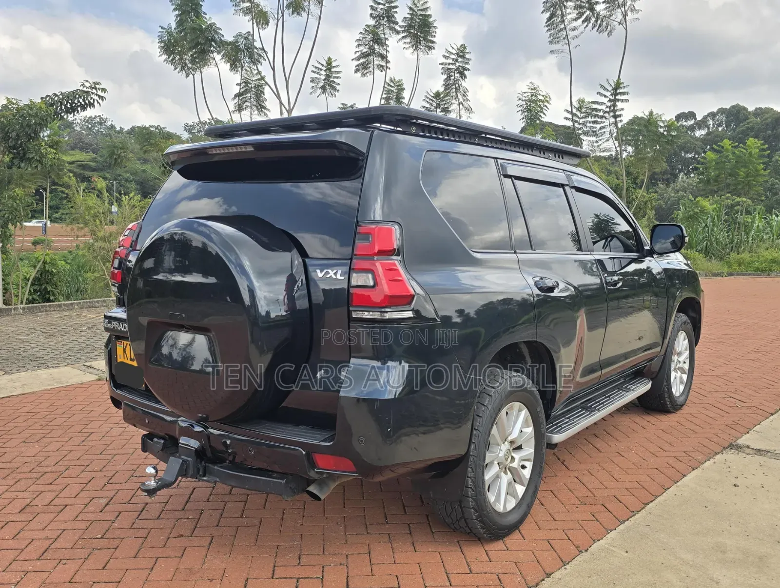 Toyota Land Cruiser Prado 2011 Black