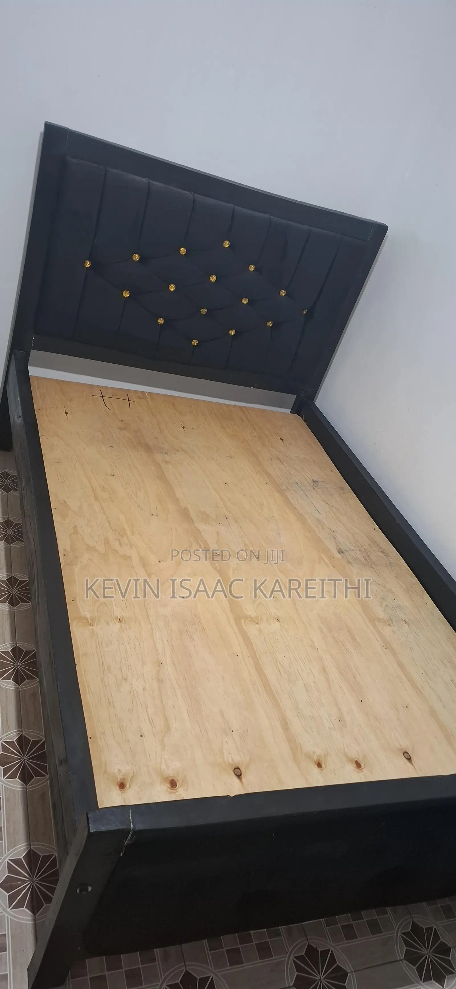 4*6 Chester Bed