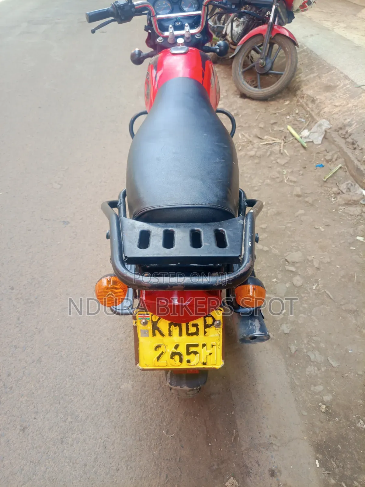 Bajaj Boxer 150 UG 2025 Red
