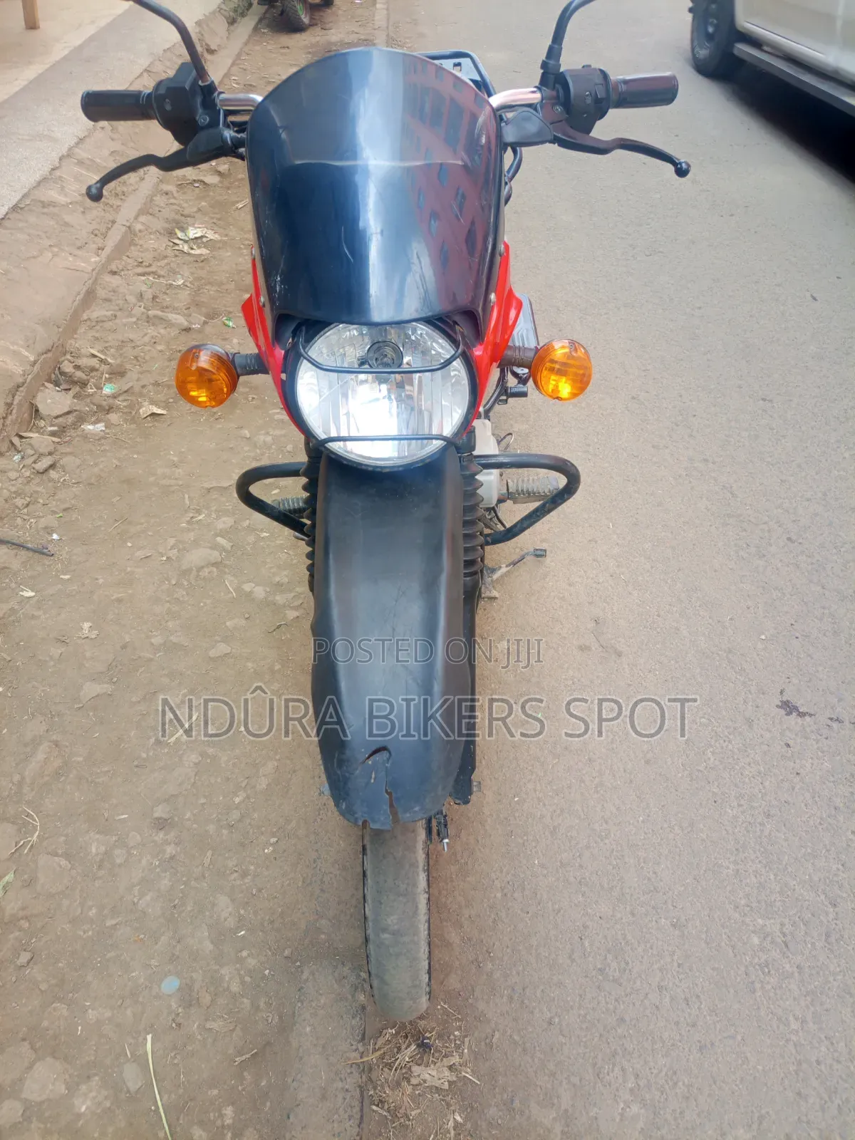 Bajaj Boxer 150 UG 2025 Red
