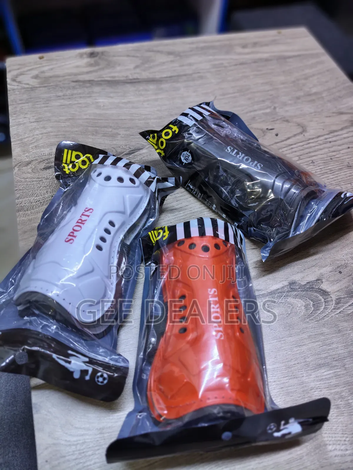 Football Protection Pads, Shin Guards for Both Adults and Kids