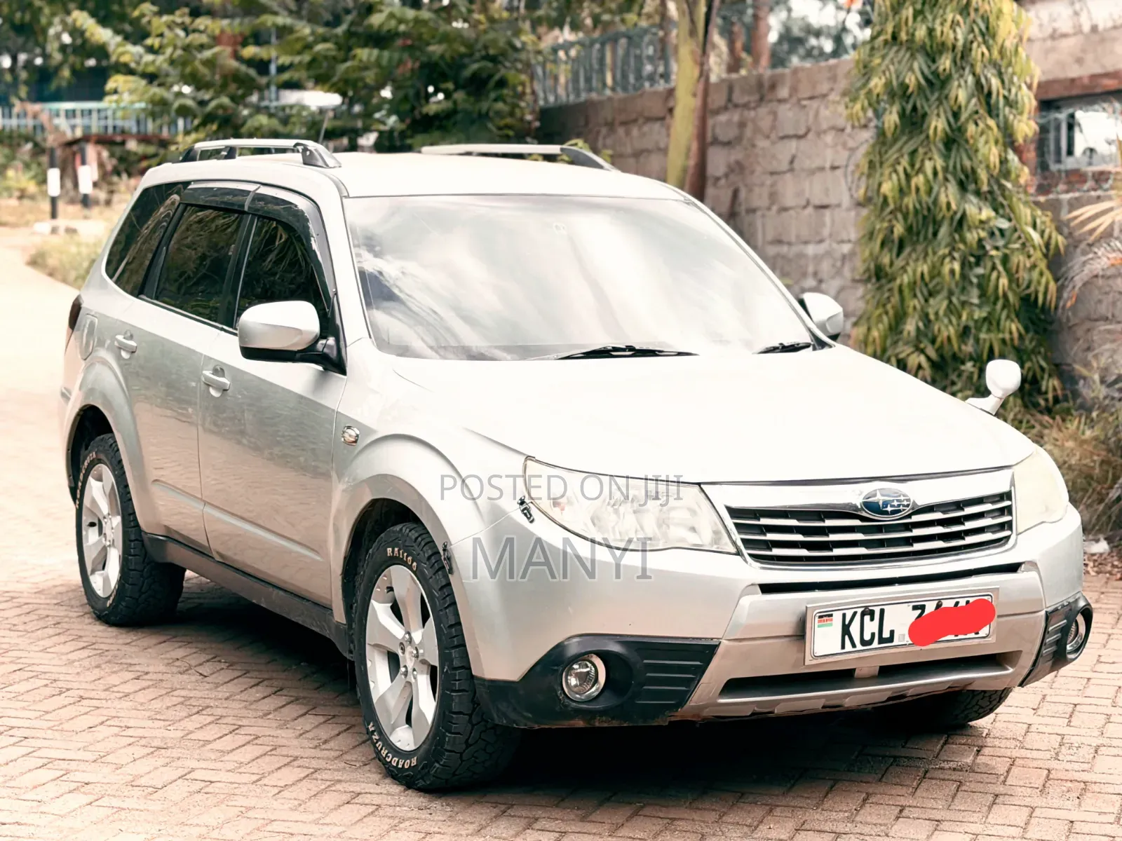 Subaru Forester 2010 Silver