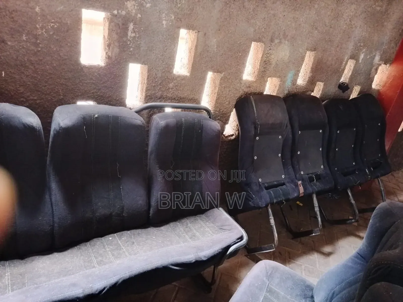 14 Seater Sits