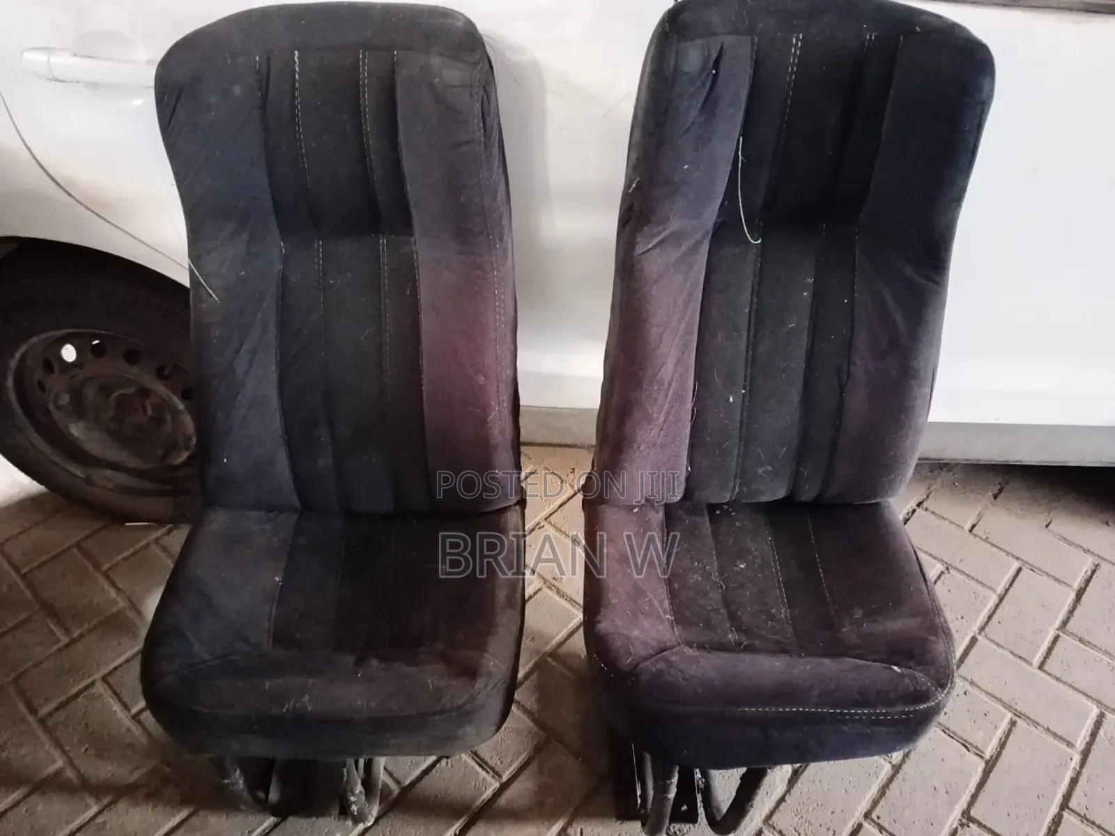 14 Seater Sits