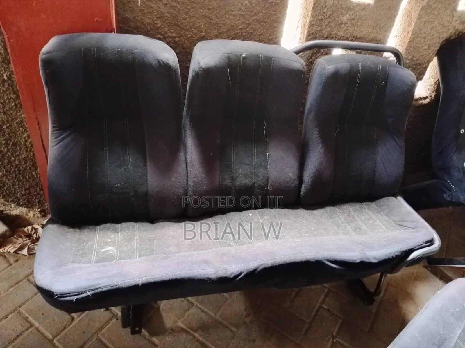 14 Seater Sits