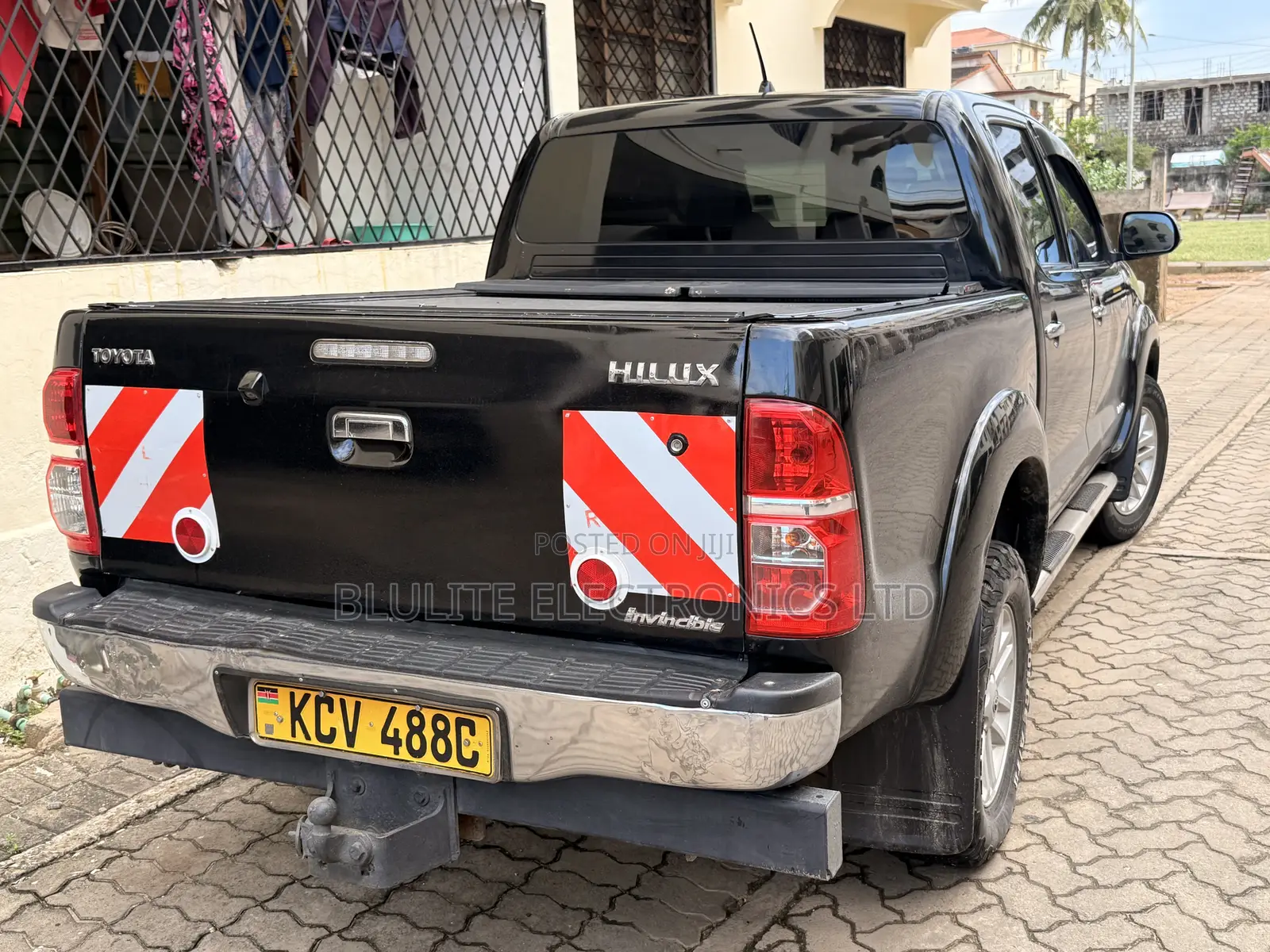 Toyota Hilux 2014 Black