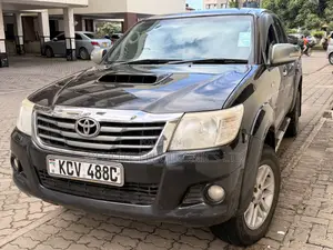 Toyota Hilux 2014 Black