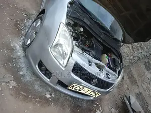 Suzuki Swift 2012 Silver