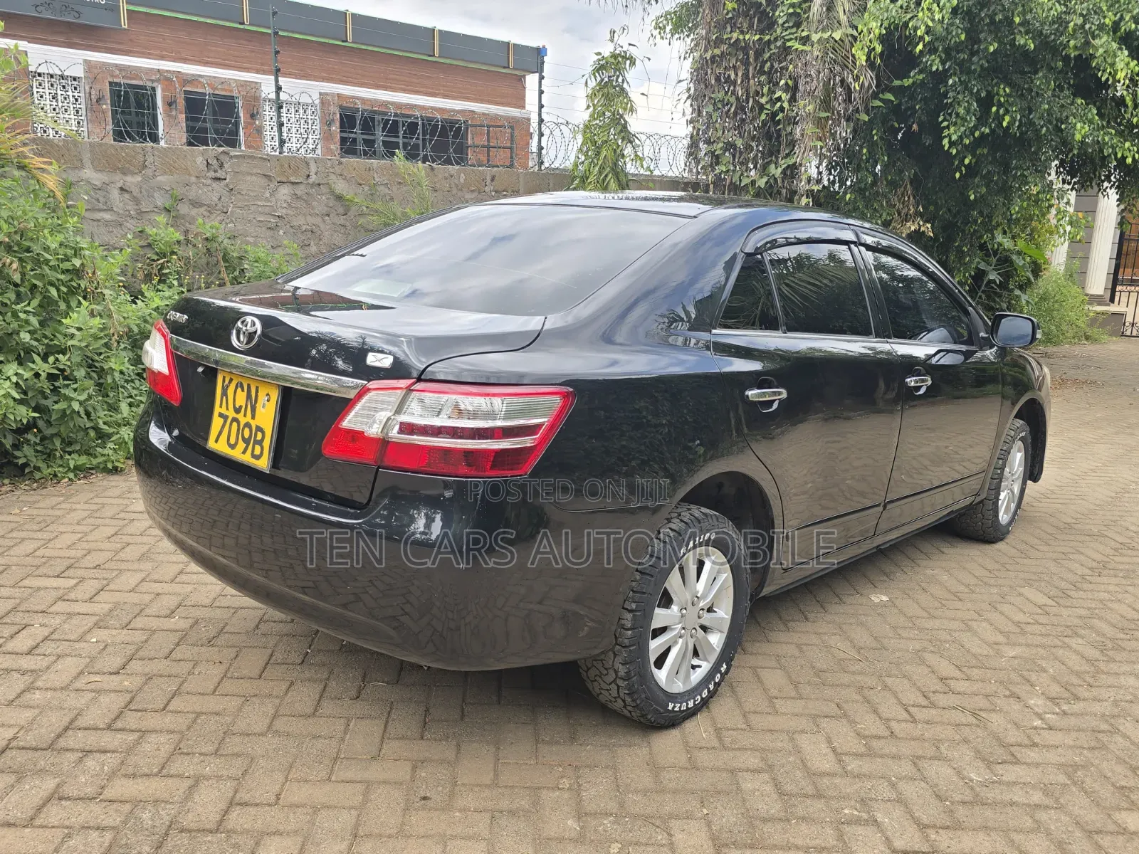 Toyota Premio 2010 Black