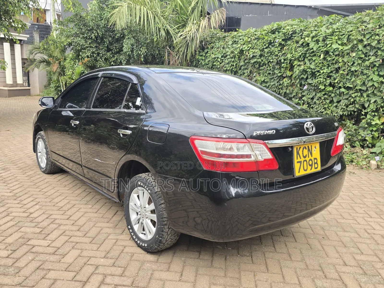 Toyota Premio 2010 Black