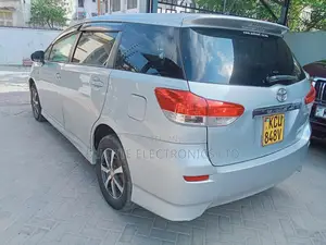 Toyota Wish 2012 Silver