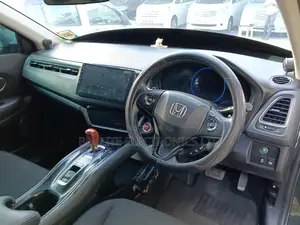 Honda Vezel 2015 Green