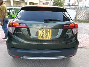 Honda Vezel 2015 Green