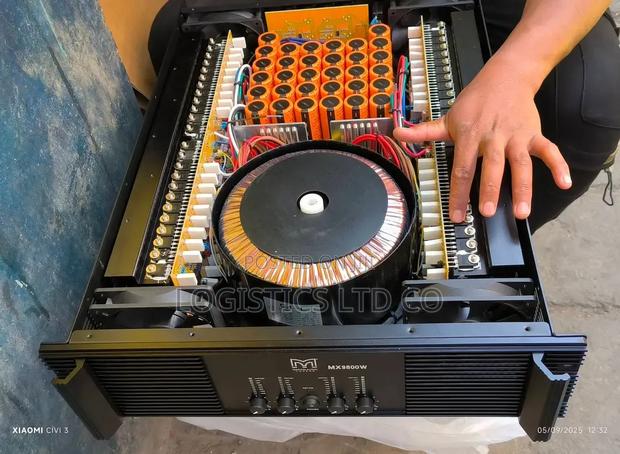 4 Channel Professional Power Audio Amplifier