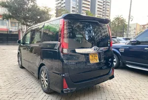 Toyota Noah 2017 Black