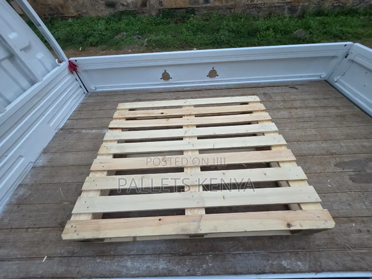 Heat-Treated Wooden Pallets-Heavy Duty Clean.