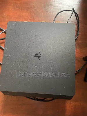Play Station 4 Slim 1tb